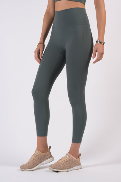 Terra 7/8 Length Legging